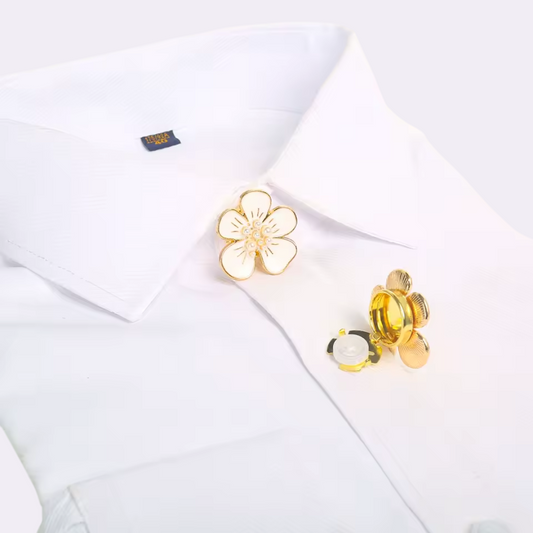 Silk Bloom  – Broche Floral para Elevar tu Camisa