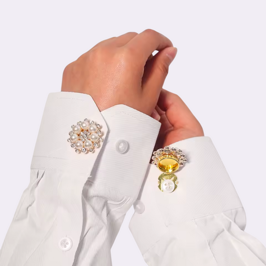 Luna Clip – Broche Floral para Elevar tu Camisa
